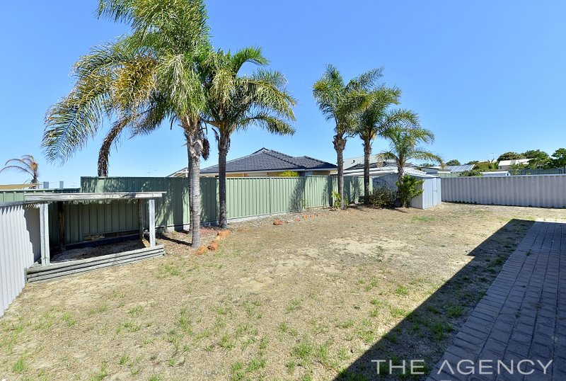 Photo - 22 Floribunda Avenue, Halls Head WA 6210 - Image 18