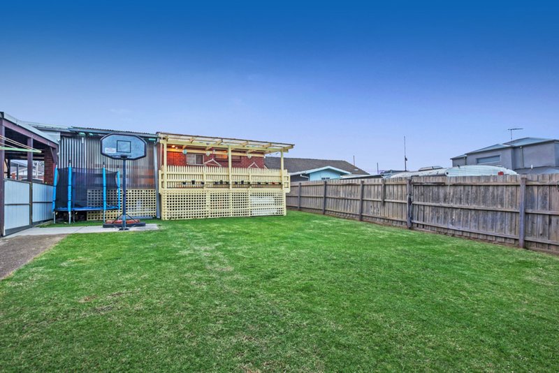 Photo - 22 Fordham Road, Reservoir VIC 3073 - Image 9