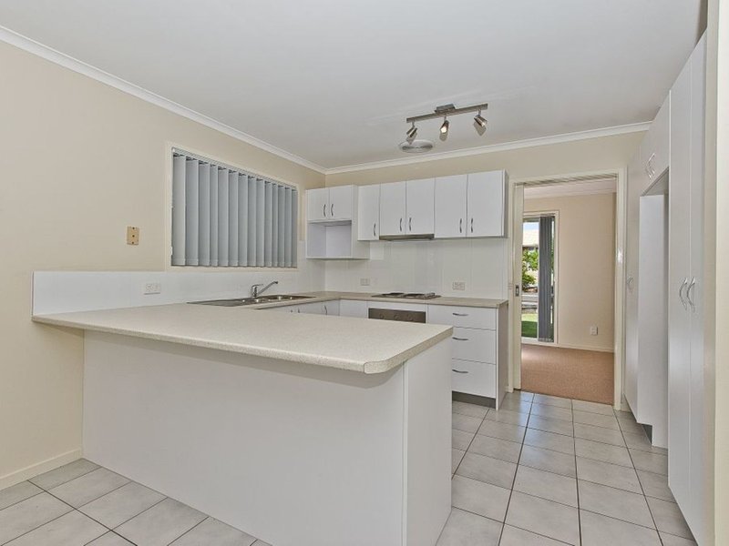 Photo - 22 Forestlea Street, Bracken Ridge QLD 4017 - Image 2