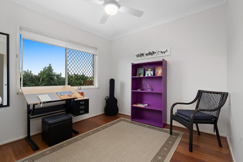 Photo - 22 Fortrose Place, Ferny Grove QLD 4055 - Image 17