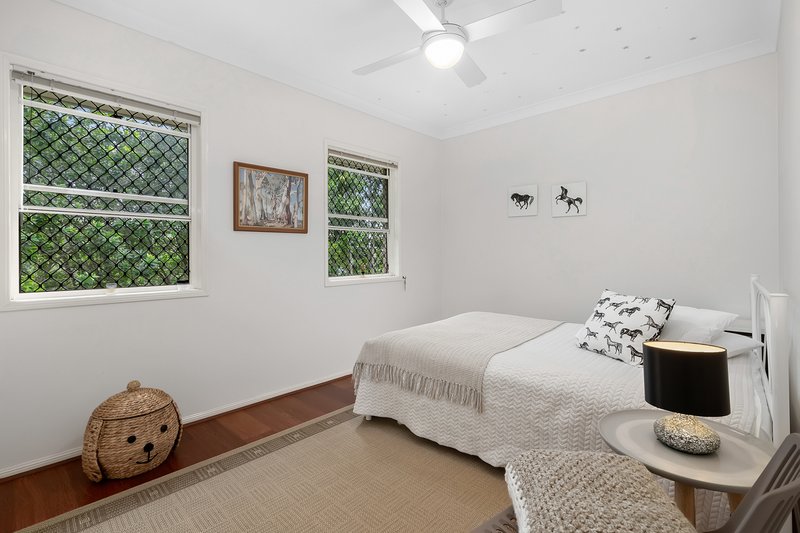 Photo - 22 Fortrose Place, Ferny Grove QLD 4055 - Image 16