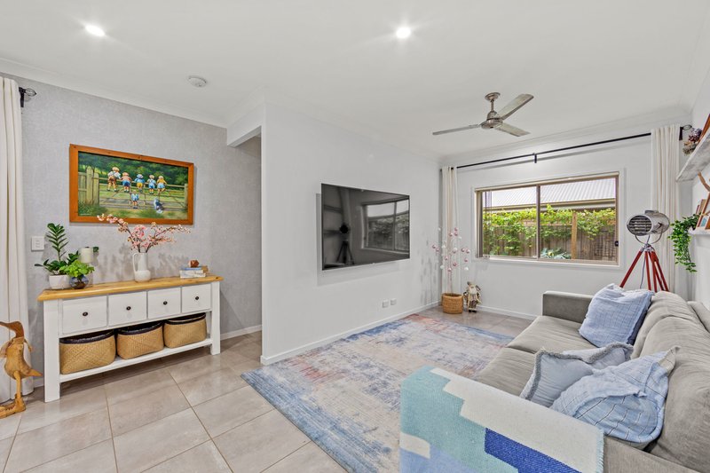 Photo - 22 Fountain Street, Pimpama QLD 4209 - Image 2