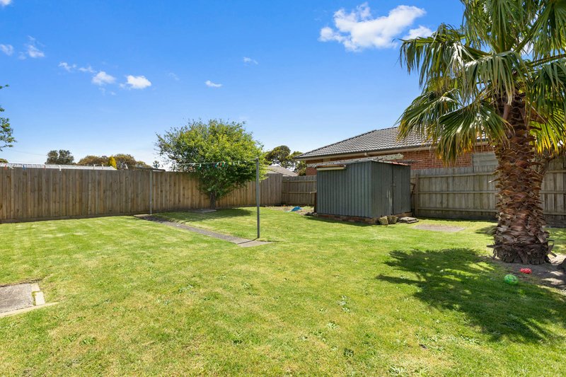 Photo - 22 Frank Street, Frankston VIC 3199 - Image 9