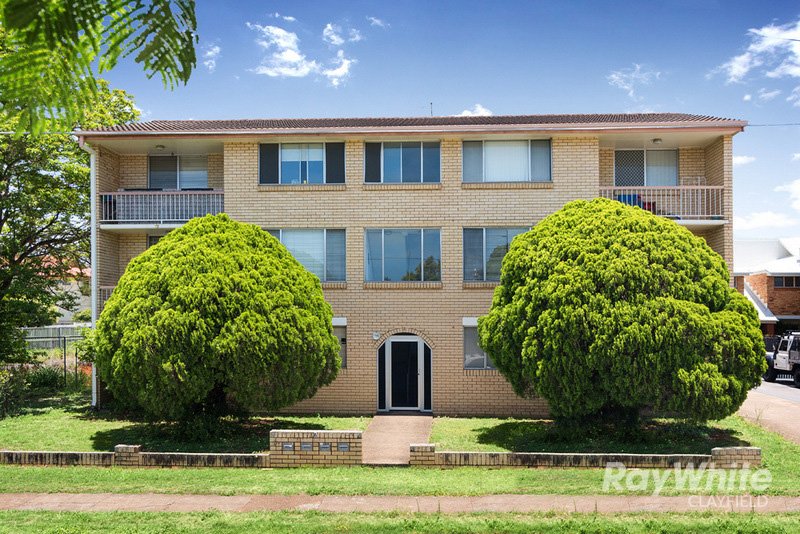 Photo - 2/2 Franz Road, Clayfield QLD 4011 - Image 10