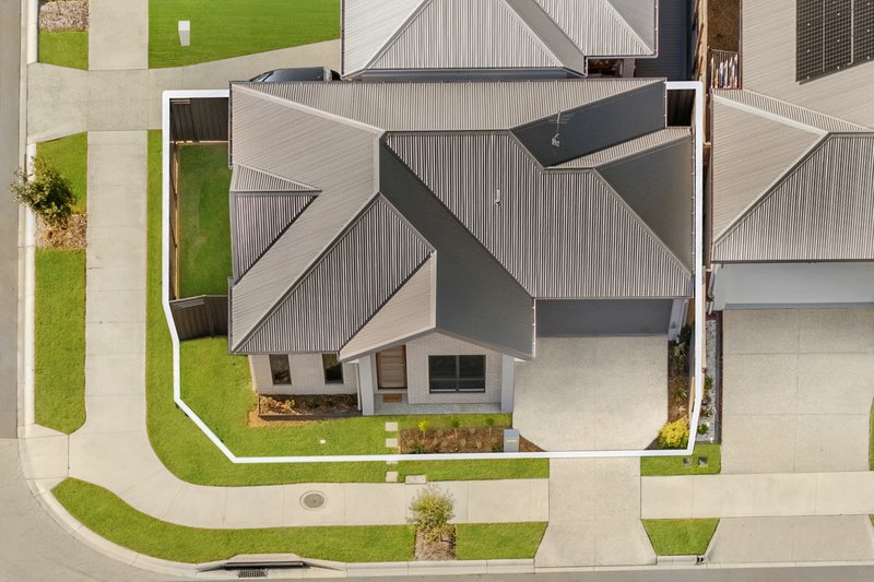 Photo - 22 Freshwater Street, Morayfield QLD 4506 - Image 2