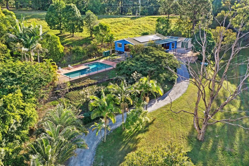 Photo - 22 Friesian Court, Tallebudgera QLD 4228 - Image 2