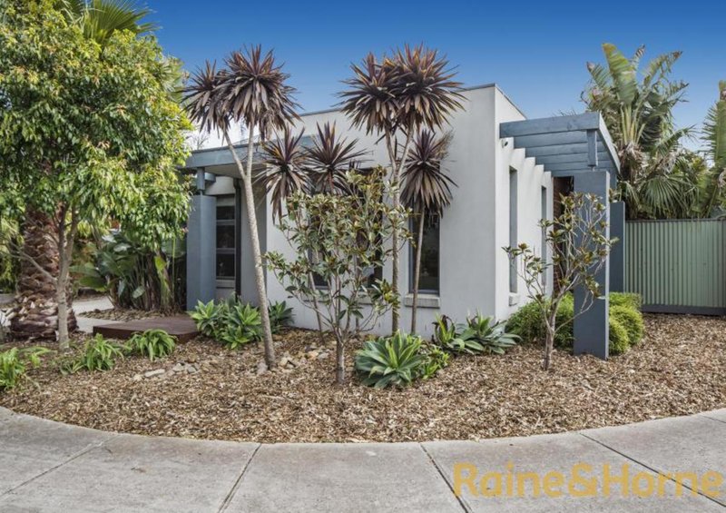 22 Gardenia Way, Caroline Springs VIC 3023