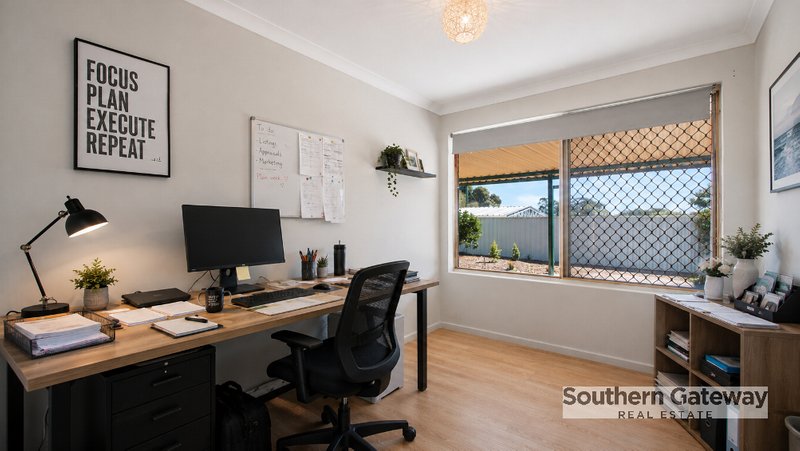 Photo - 22 Garrett Corner, Parmelia WA 6167 - Image 13