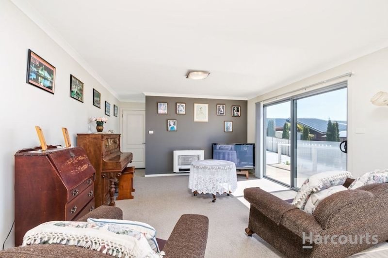 Photo - 2/2 Gatenby Drive, Miandetta TAS 7310 - Image 9