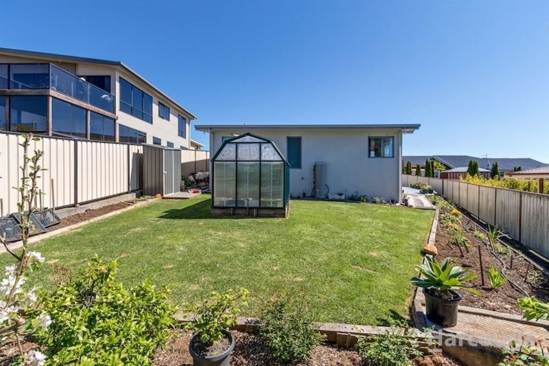 Photo - 2/2 Gatenby Drive, Miandetta TAS 7310 - Image 11