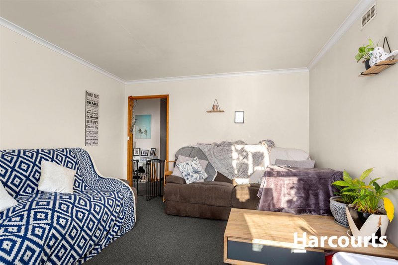 Photo - 22 Gay Street, Deloraine TAS 7304 - Image 7