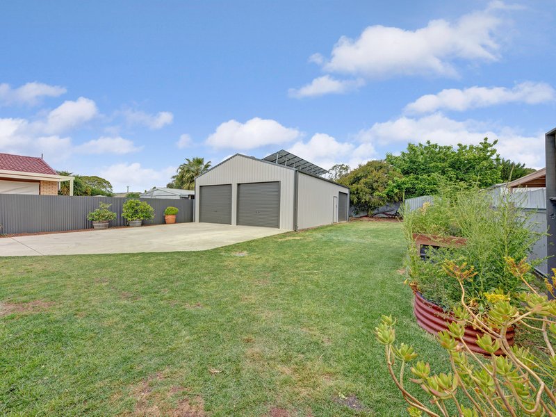 Photo - 22 Gayview Drive, Wodonga VIC 3690 - Image 16