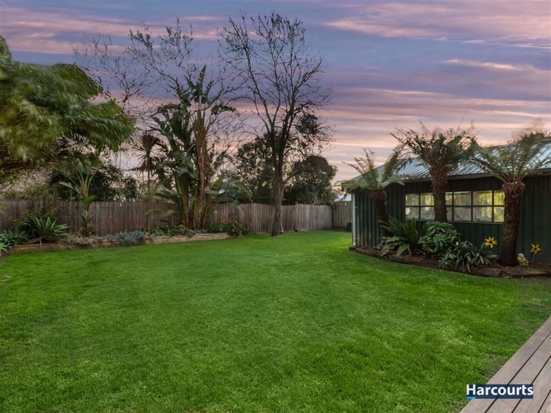 Photo - 22 Glenfern Road, Ferntree Gully VIC 3156 - Image 10