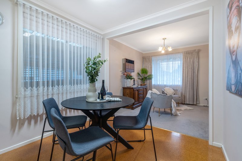 Photo - 22 Glenn Crescent, Bundoora VIC 3083 - Image 6