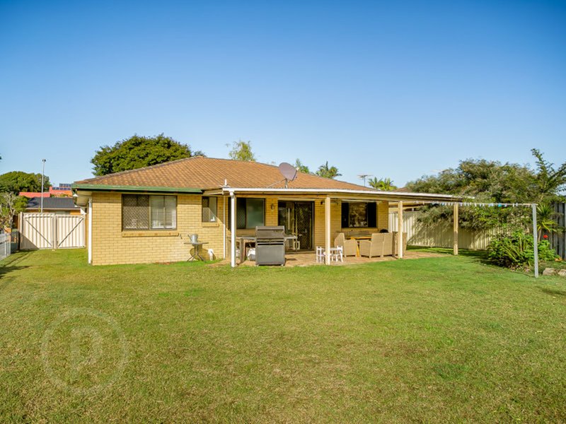 Photo - 22 Glenside Street, Wavell Heights QLD 4012 - Image 12