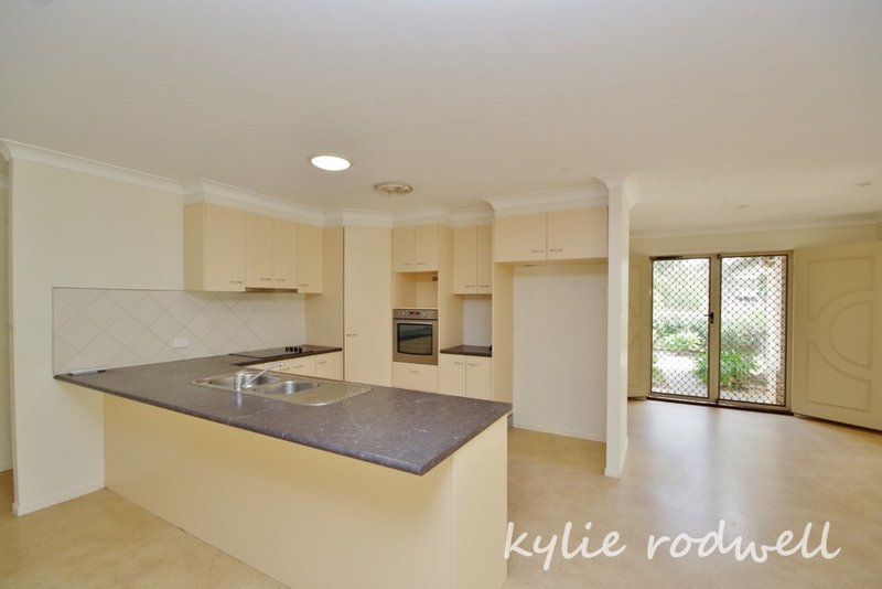 Photo - 22 Golden Grove, Mundoolun QLD 4285 - Image 4