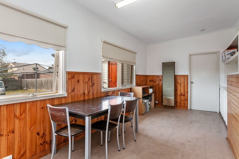 Photo - 22 Goulburn Avenue, Reservoir VIC 3073 - Image 9