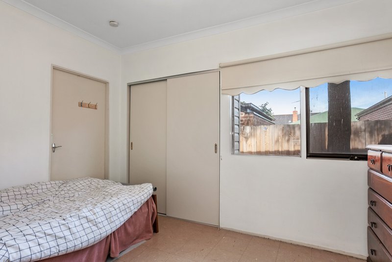 Photo - 22 Goulburn Avenue, Reservoir VIC 3073 - Image 10