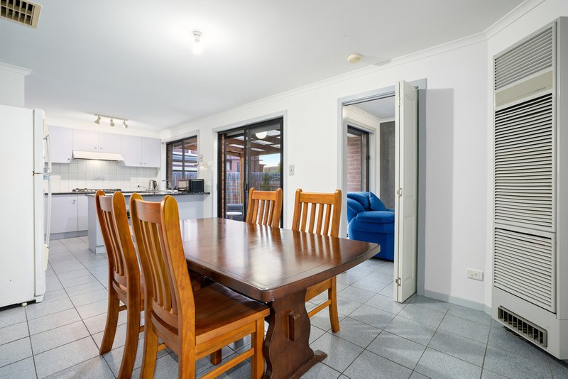 Photo - 22 Grand Parade, Epping VIC 3076 - Image 8