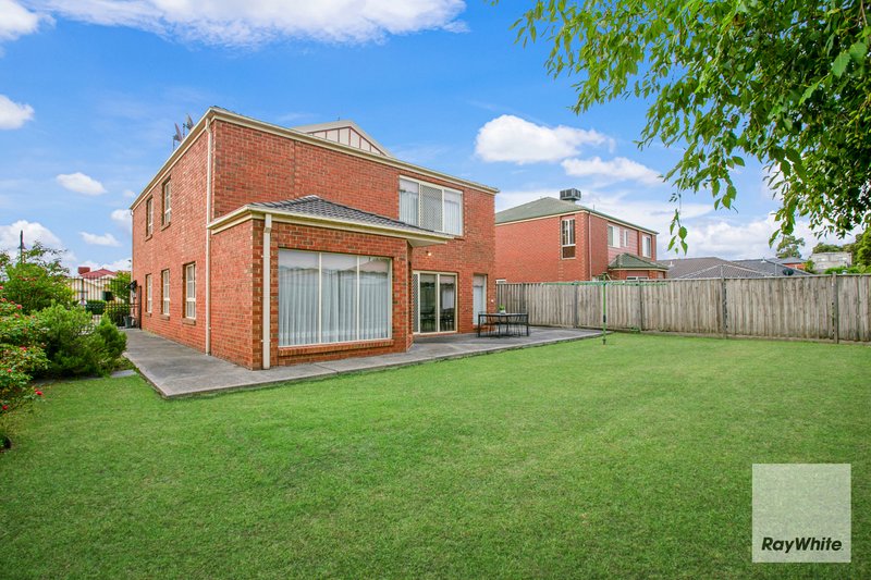 Photo - 22 Grandiflora Grove, Bundoora VIC 3083 - Image 17