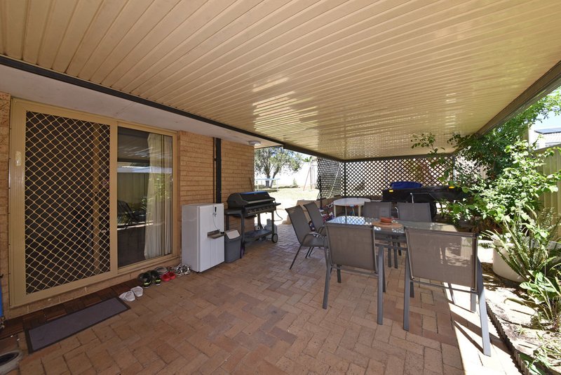 Photo - 22 Greyhound Drive, Merriwa WA 6030 - Image 16