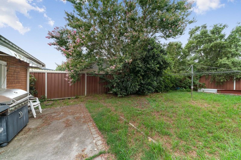 Photo - 22 Grieve Crescent, Milperra NSW 2214 - Image 6