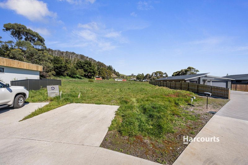 Photo - 22 Griffin Place, Sulphur Creek TAS 7316 - Image 6