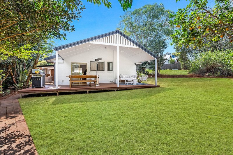 Photo - 22 Griffith Street, Tamborine Mountain QLD 4272 - Image 15