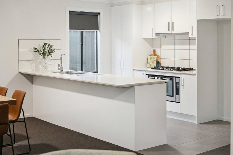 Photo - 22 Gunbower Crescent, Botanic Ridge VIC 3977 - Image 7