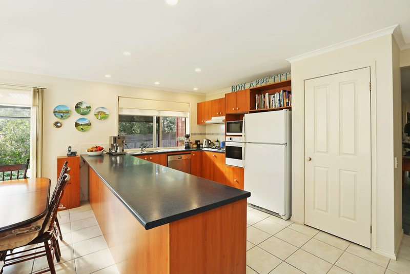 Photo - 22 Gwinganna Drive, Clifton Springs VIC 3222 - Image 3