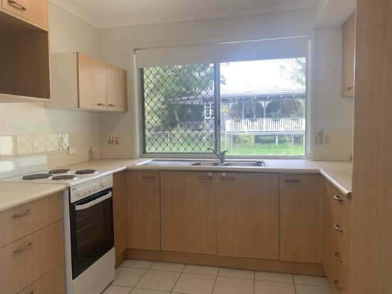 Photo - 22 Gympie Street North, Landsborough QLD 4550 - Image 6