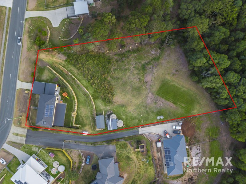 Photo - 22 Hacker Rd , Cashmere QLD 4500 - Image 3