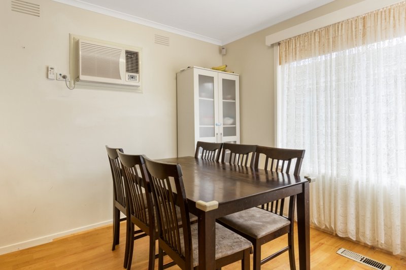 Photo - 22 Hafey Crescent, Hoppers Crossing VIC 3029 - Image 7