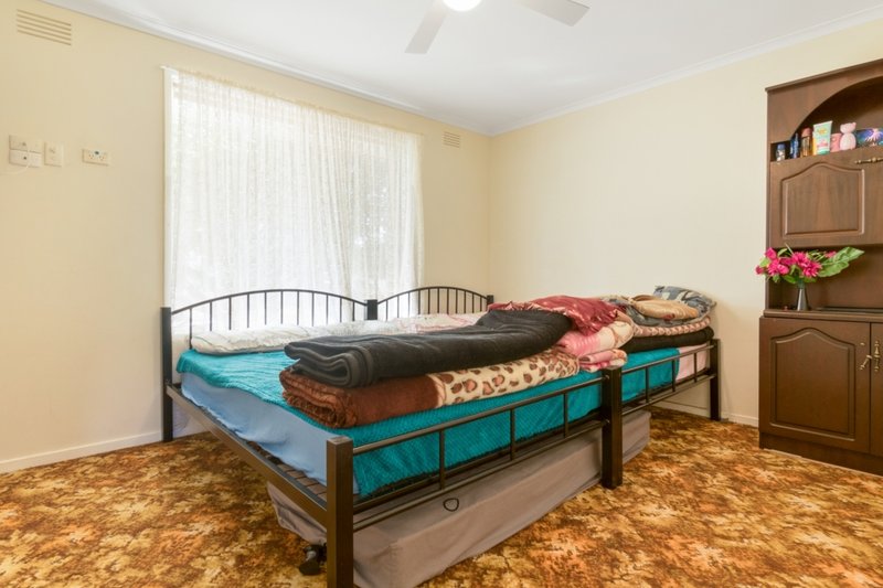 Photo - 22 Hafey Crescent, Hoppers Crossing VIC 3029 - Image 11