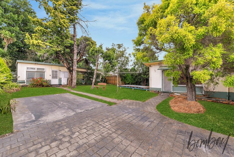 Photo - 22 Hales Crescent, Jacana VIC 3047 - Image 13