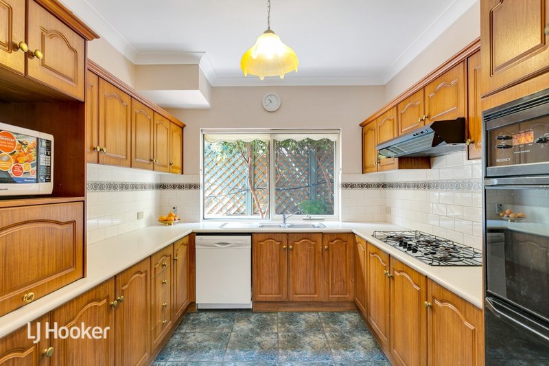 Photo - 22 Hallett Road, Wattle Park SA 5066 - Image 7