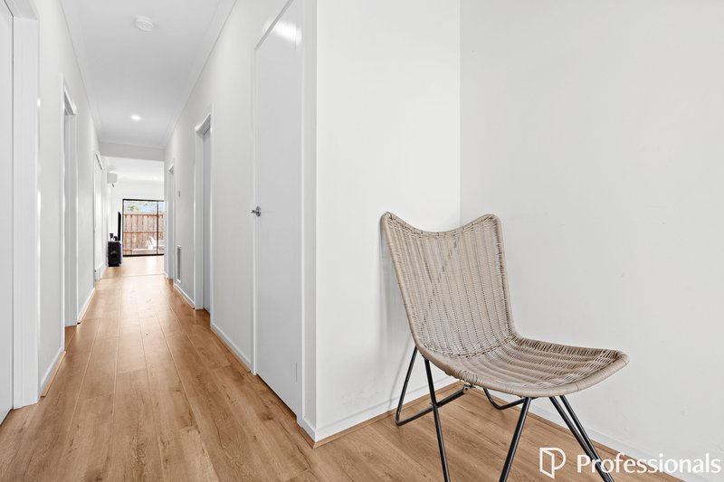 Photo - 22 Handley Crescent, Officer VIC 3809 - Image 7