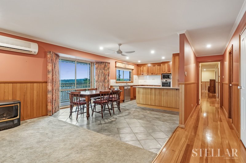 Photo - 22 Hatfield Drive, Drouin VIC 3818 - Image 4