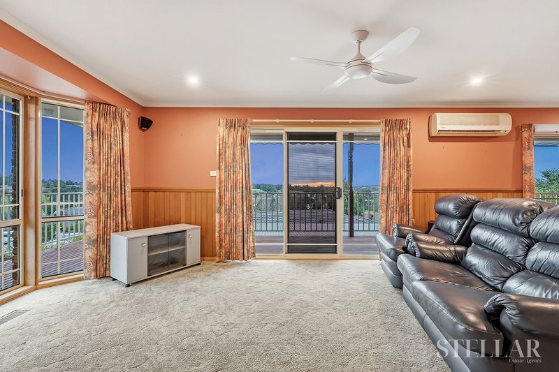 Photo - 22 Hatfield Drive, Drouin VIC 3818 - Image 14