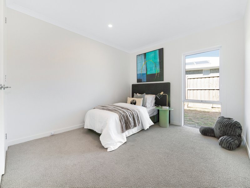 Photo - 22 Hayloft Way, Botanic Ridge VIC 3977 - Image 22