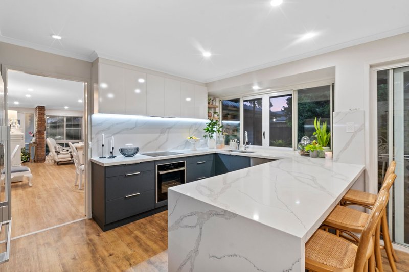 Photo - 22 Helisma Court, Mount Warren Park QLD 4207 - Image 8