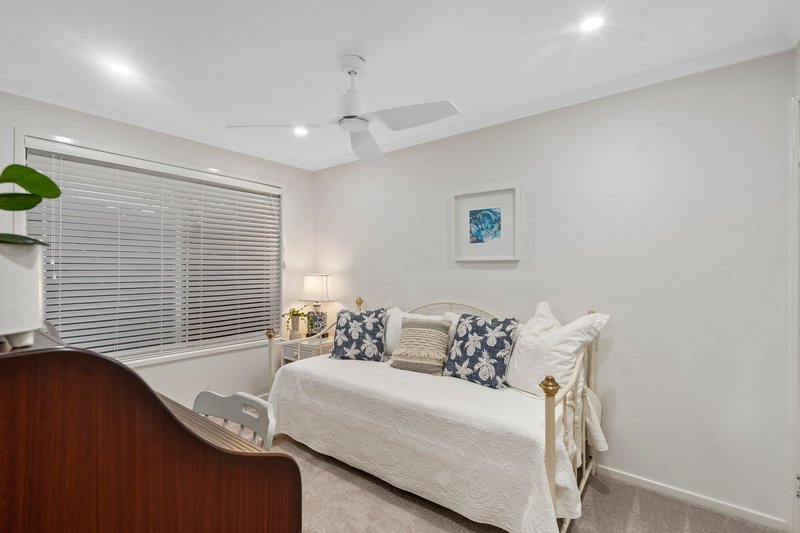 Photo - 22 Helisma Court, Mount Warren Park QLD 4207 - Image 13