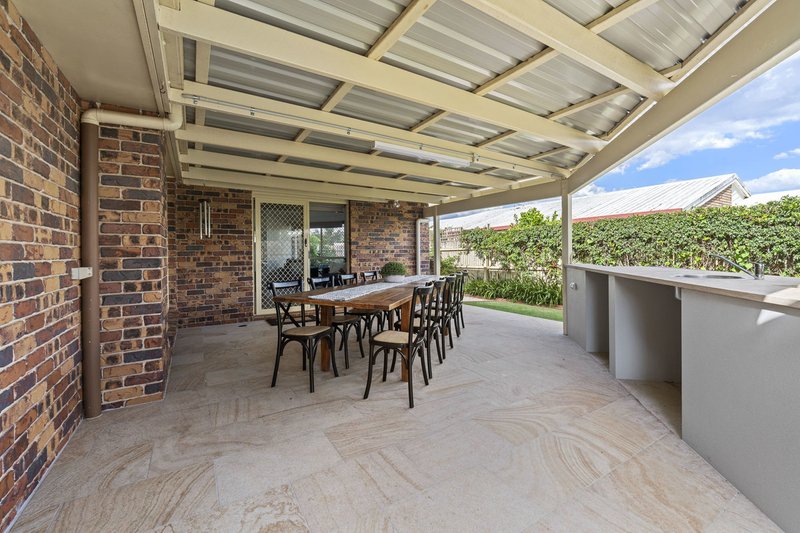 Photo - 22 Hennenlotter Court, Kearneys Spring QLD 4350 - Image 16