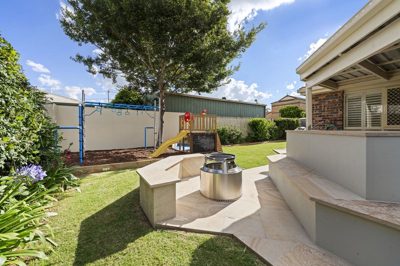 Photo - 22 Hennenlotter Court, Kearneys Spring QLD 4350 - Image 17