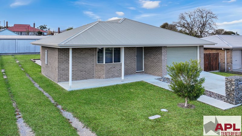 Photo - 22 High Street, Tenterfield NSW 2372 - Image 2