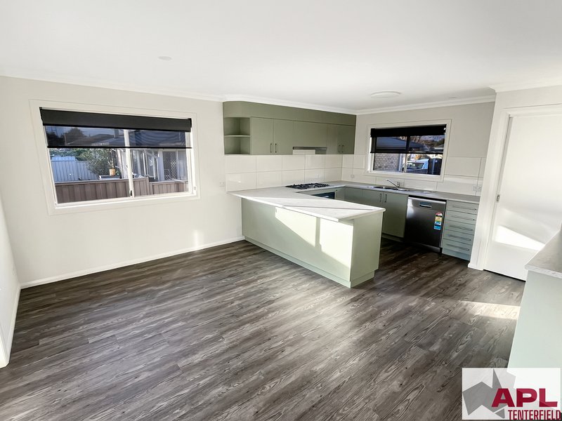 Photo - 22 High Street, Tenterfield NSW 2372 - Image 8