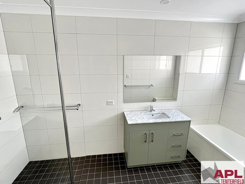 Photo - 22 High Street, Tenterfield NSW 2372 - Image 17