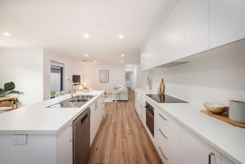 Photo - 22 Hillcrest Street, Leneva VIC 3691 - Image 10
