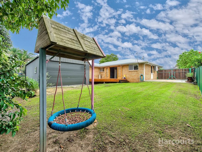 Photo - 22 Hillmont Crescent, Morayfield QLD 4506 - Image 14