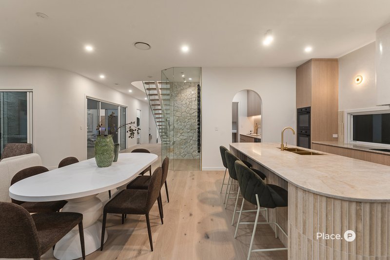 Photo - 22 Hobart Avenue, Camp Hill QLD 4152 - Image 6